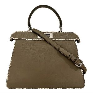 Fendi  Leather Peekaboo I See U Medium bag Truffle
